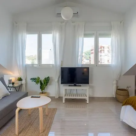 Apartment Tgh/ Victoria Center Penthouse *